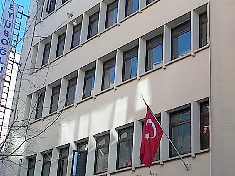 Eyüboğlu Koleji