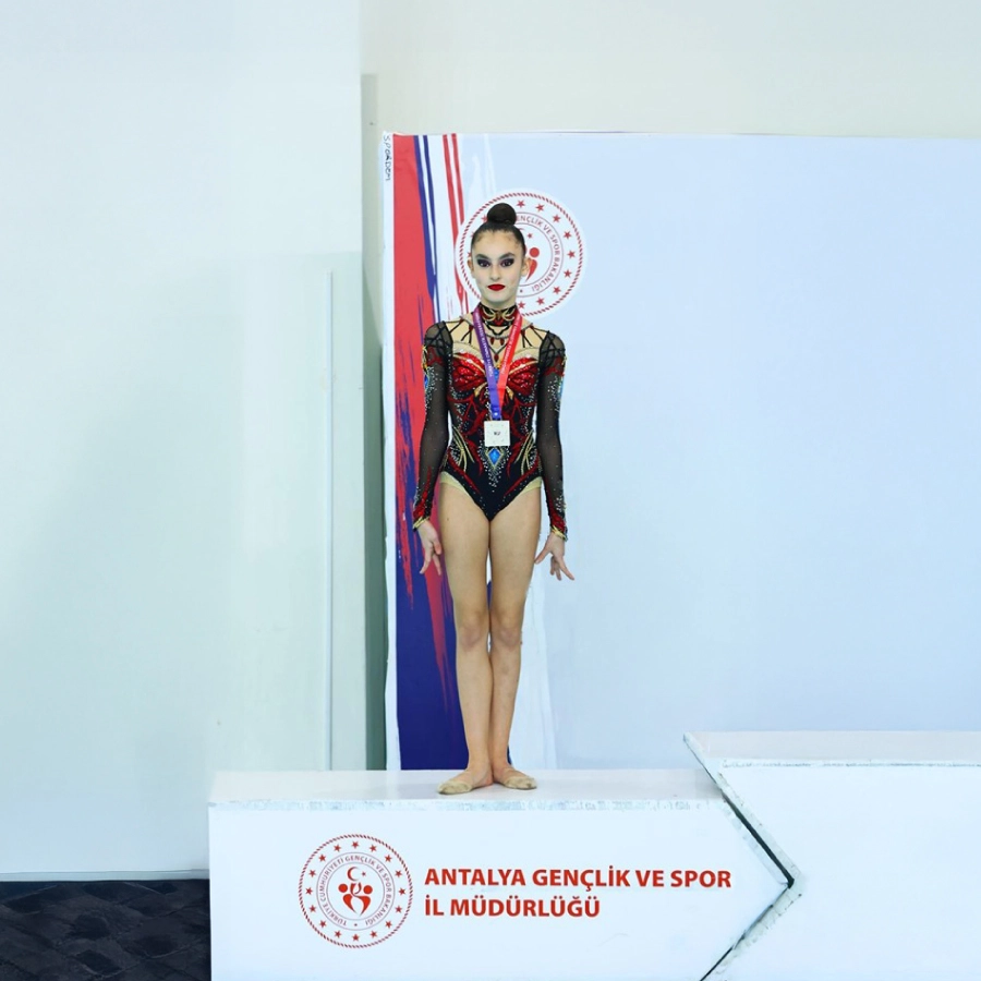 Ritmik Cimnastikte Türkiye İkinciliği!